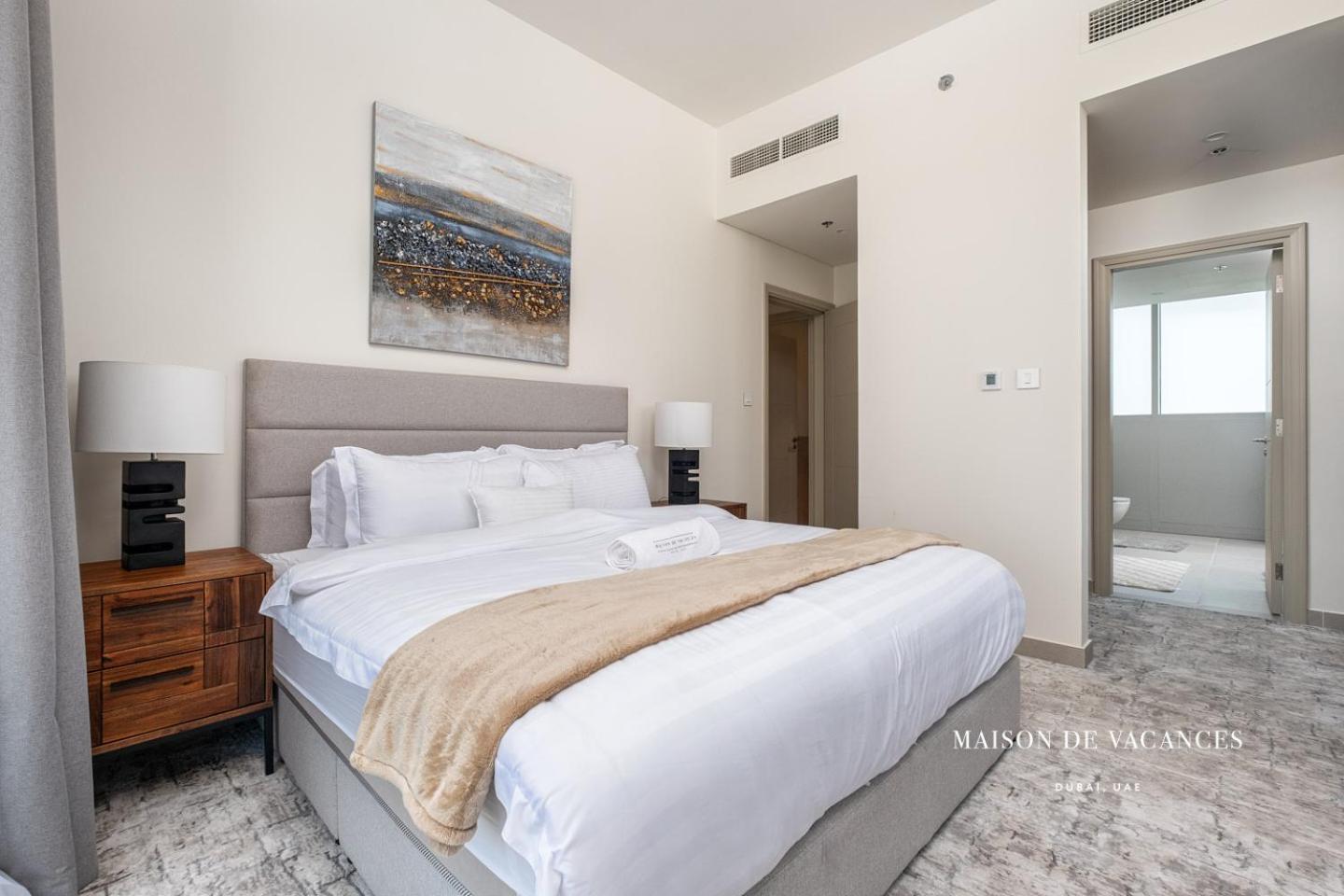 Three Bedroom In Downtown With Burj Khalifa View Appartement *