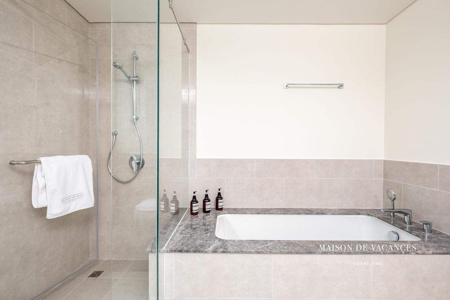 Appartement Three Bedroom In Downtown With Burj Khalifa View Dubai