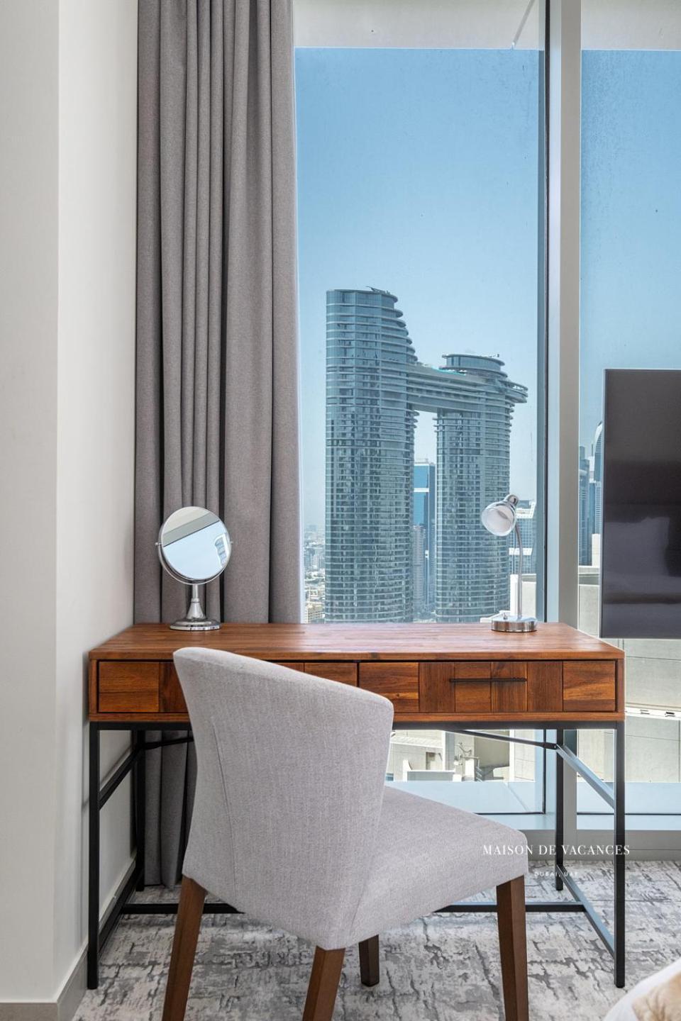 Three Bedroom In Downtown With Burj Khalifa View Appartement